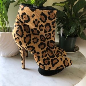 7.5 (38) L.A.M.B Leopard Ankle Boots